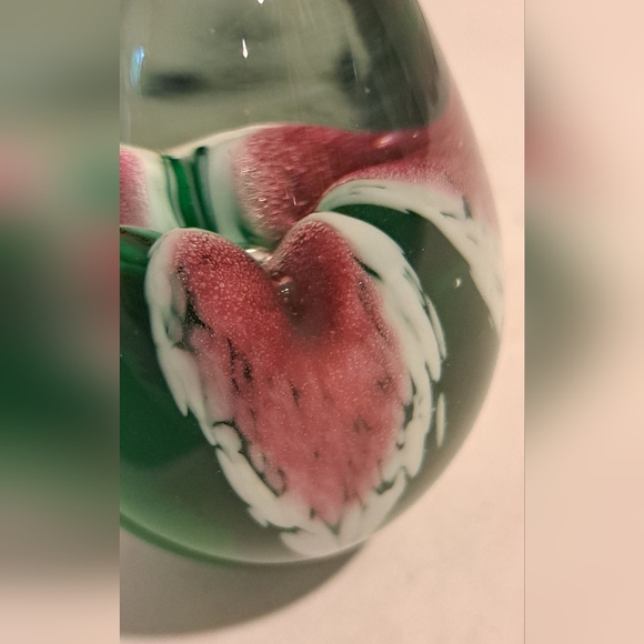 Paper weight, green, pink and white orchid flower. - Picture 4 of 6